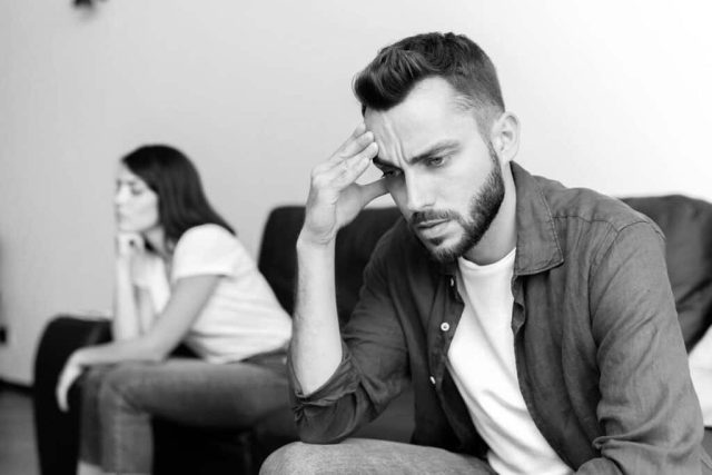 نشانه های خیانت زنان